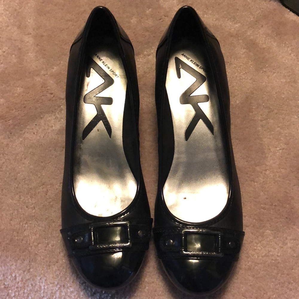 Black Anne Klein Sport pump